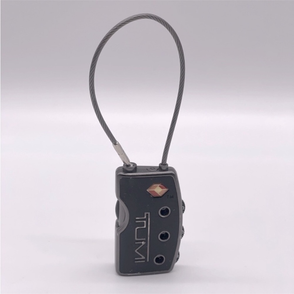 TUMI COMBINATION LUGGAGE LOCK